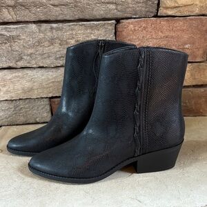 Lucky Brand sz 9.5 black snakeskin print NWOT booties